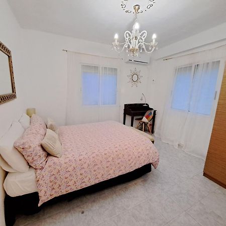 Apartamento Acogedor Con Wifi Valencia Eksteriør billede