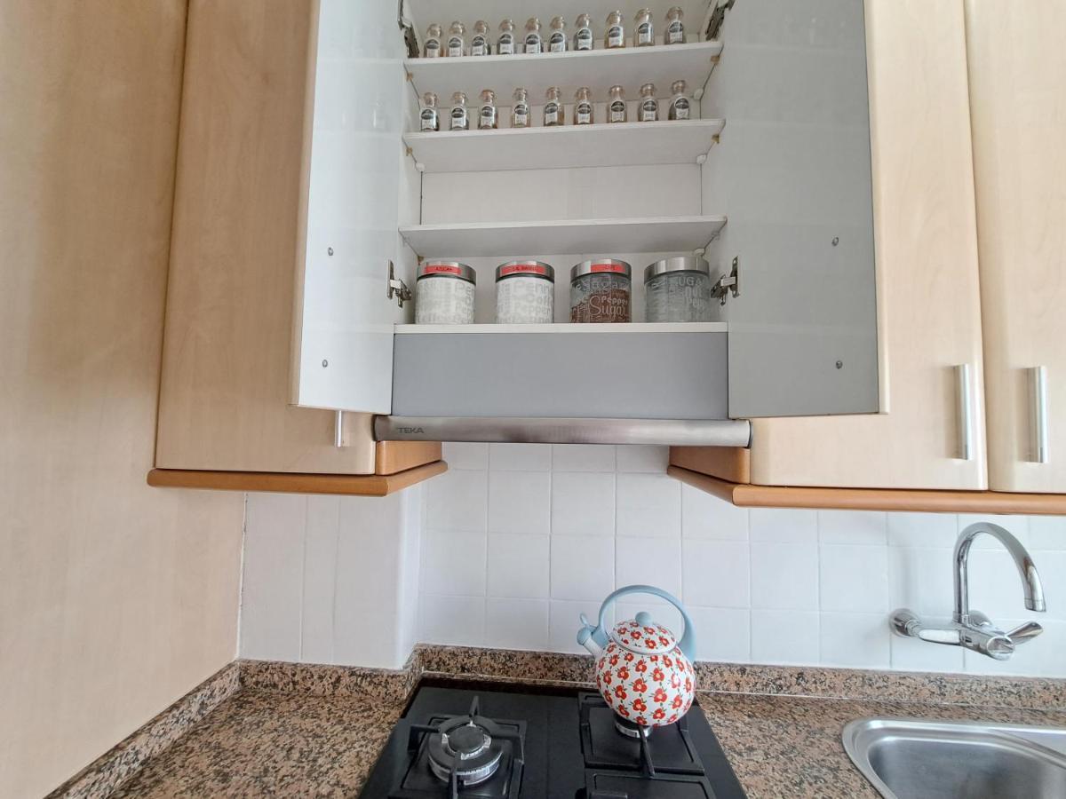 Apartamento Acogedor Con Wifi Valencia Eksteriør billede
