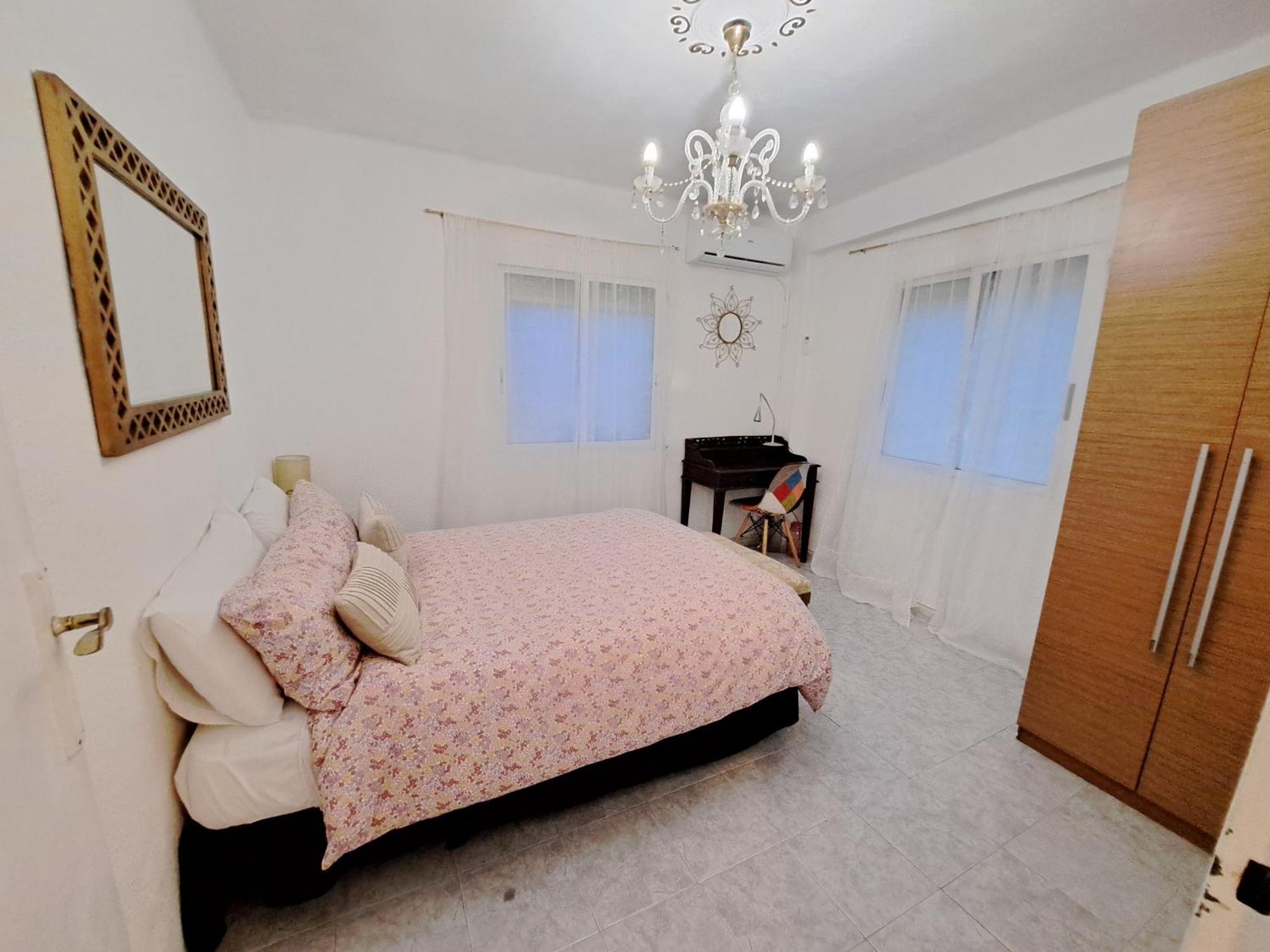 Apartamento Acogedor Con Wifi Valencia Eksteriør billede